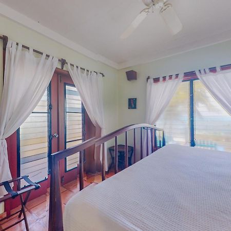 Beachside Villas Gold Standard Certified Placencia Pokoj fotografie