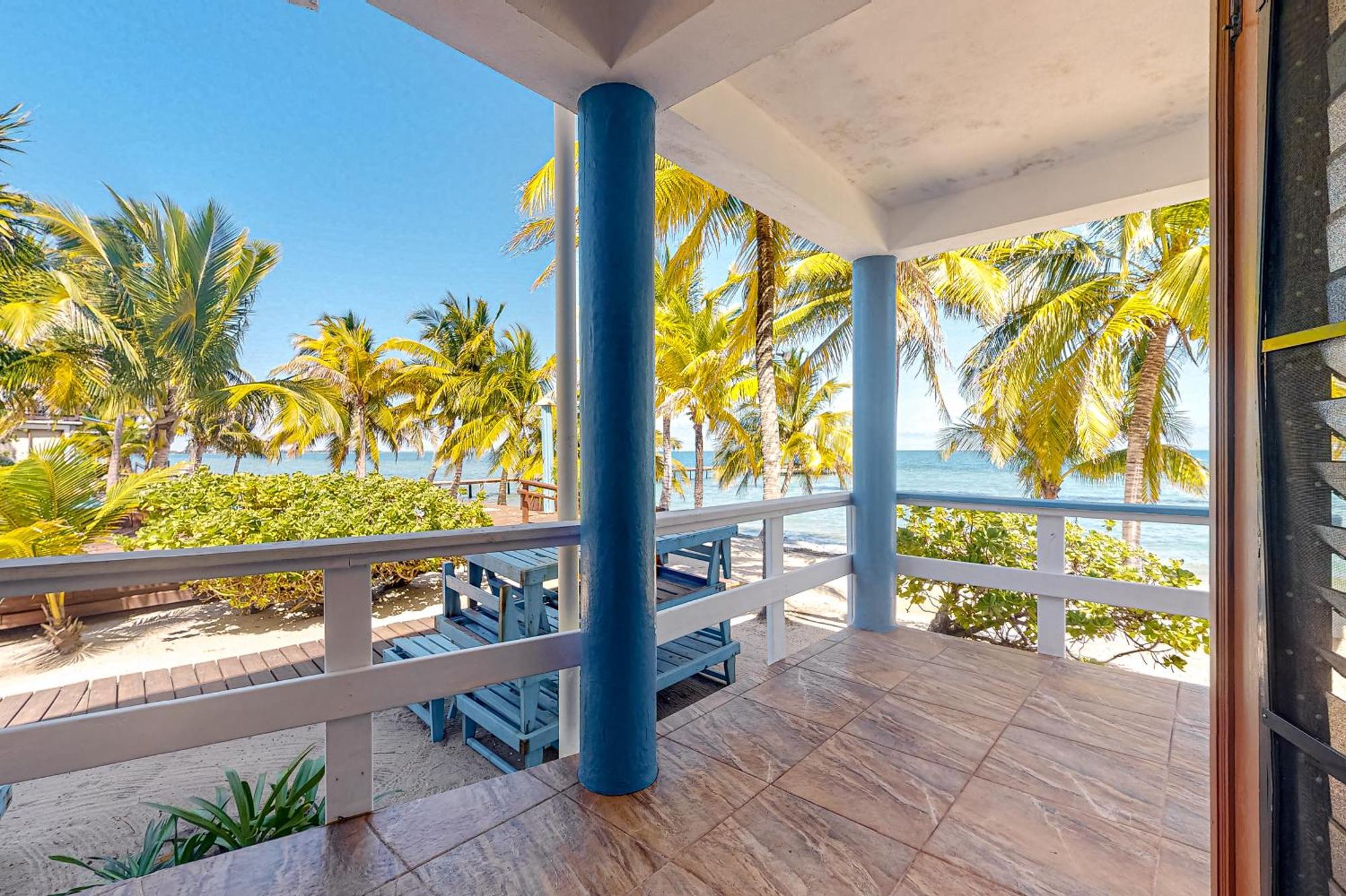Beachside Villas Gold Standard Certified Placencia Pokoj fotografie