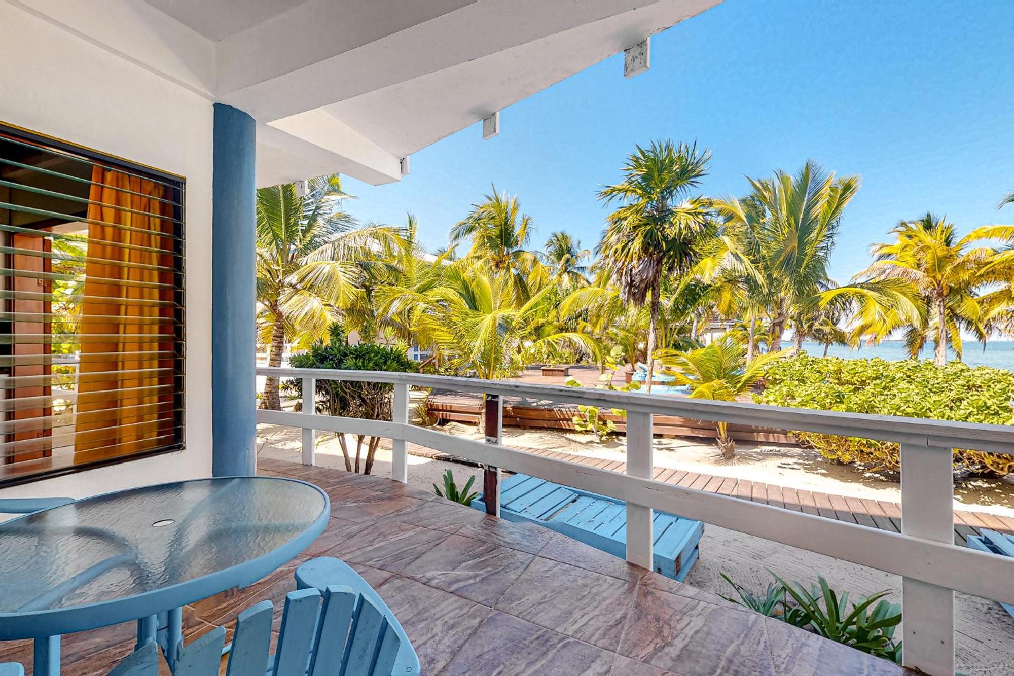 Beachside Villas Gold Standard Certified Placencia Pokoj fotografie