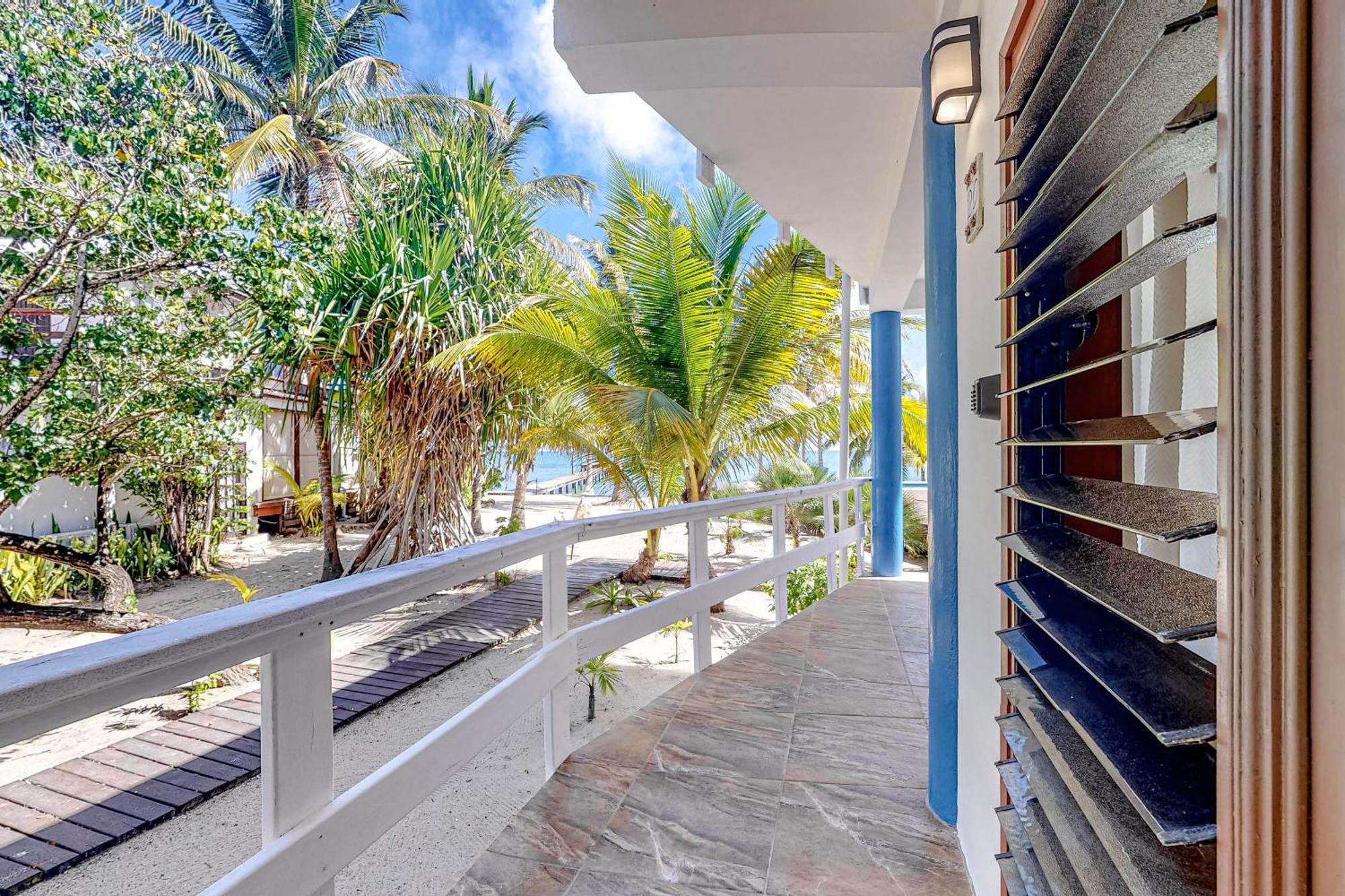 Beachside Villas Gold Standard Certified Placencia Pokoj fotografie