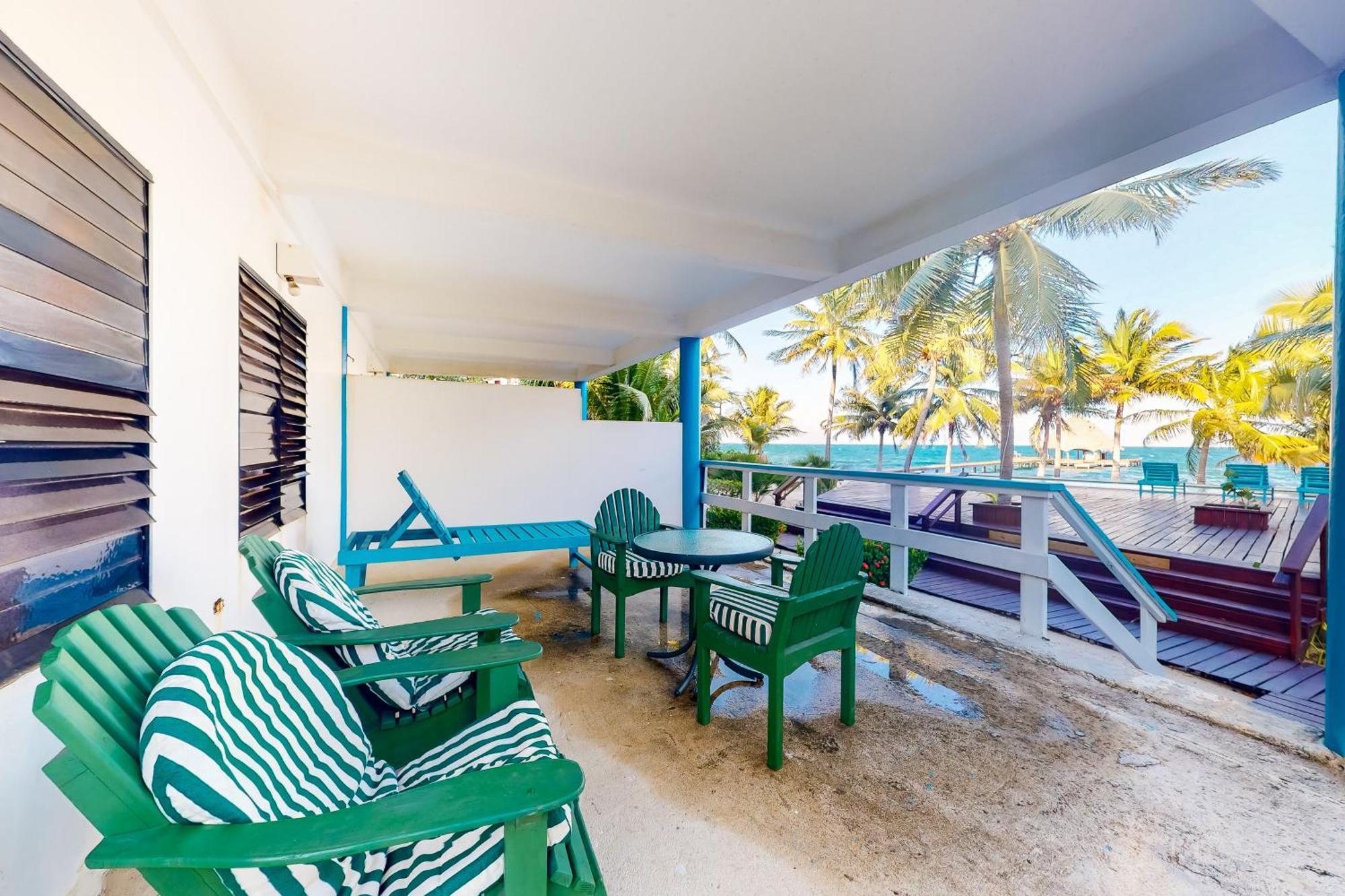 Beachside Villas Gold Standard Certified Placencia Pokoj fotografie